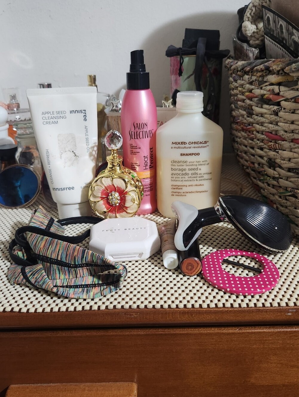 Innisfree Appleseed Cleansing Cream Fenty Beauty Powder Foundation Tarte Beauty